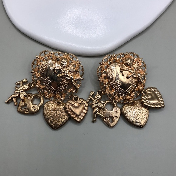 Vintage heart and cherubs romantic statement charm earrings Victorian vibes. - Picture 1 of 7